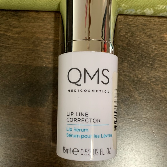 NEW - QMS MEDICOSMETICS
Lip Line Corrector - Picture 4 of 5